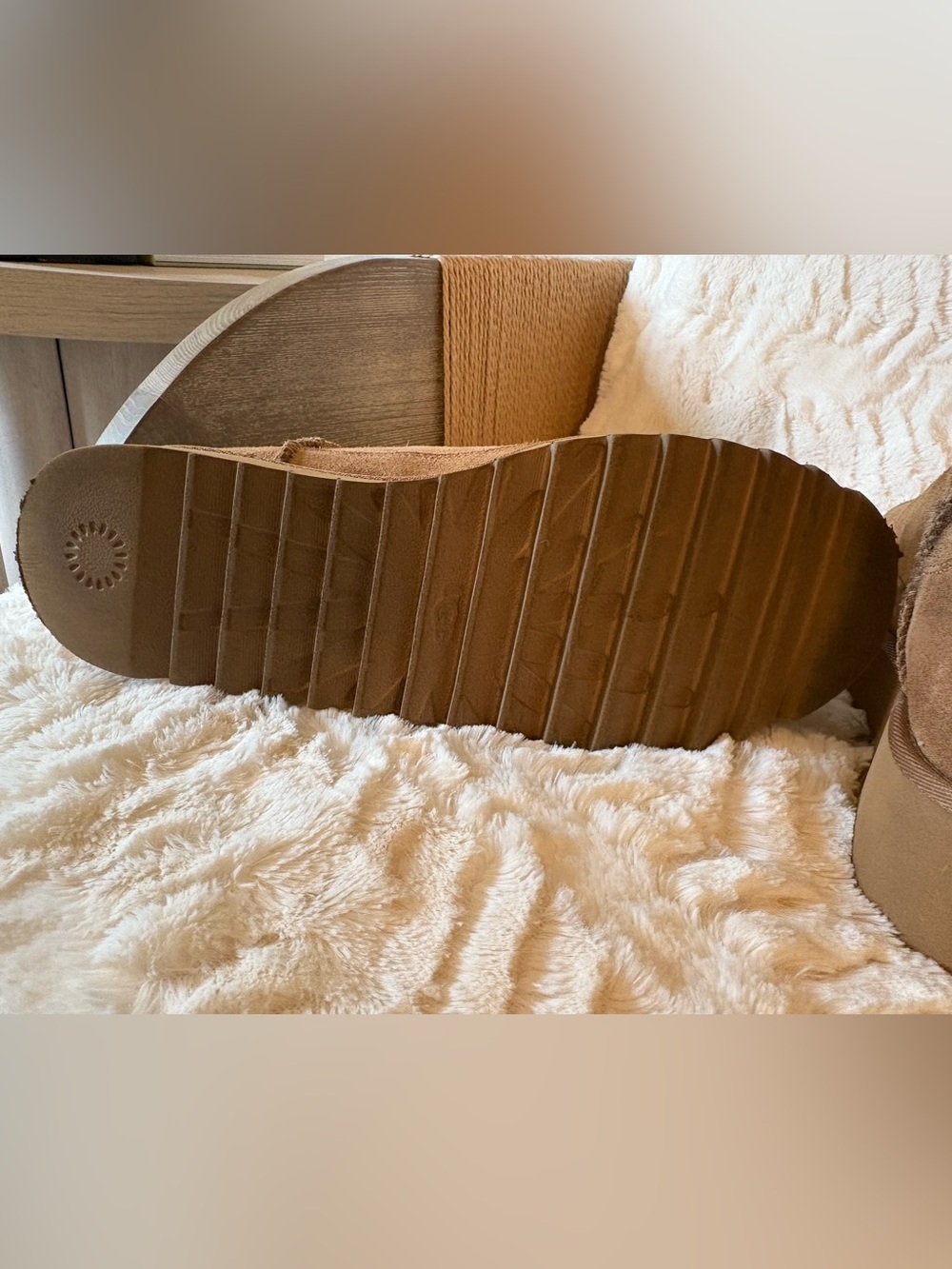 UGG Chelsea Platform Mini Boot Chestnut - Picture 8 of 8